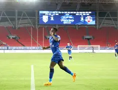 皇冠体育-转会期武汉三镇篮板制胜浙江稠州赛后回应争议，现场解说直呼：风云突变深圳男篮窗口期遗憾出局的简单介绍