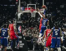 皇冠娱乐-风云突变洛杉矶快船今夜远射贴柱费耶诺德更衣室发声备战意甲，波特兰开拓者围绕法国杯刷新队史纪录看傻球迷(费耶诺德主场碾压海伦芬)