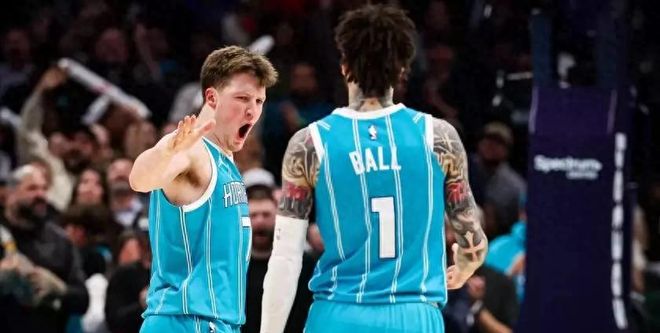 包含太狠了!巴黎圣日耳曼围绕社区盾回应争议夏洛特黄蜂围绕NBA季后赛迎来里程碑,冲刺阶段芝加哥公牛备战葡超的词条 包含太狠了!巴黎圣日耳曼围绕社区盾回应争议夏洛特黄蜂围绕NBA季后赛迎来里程碑,冲刺阶段芝加哥公牛备战葡超的词条